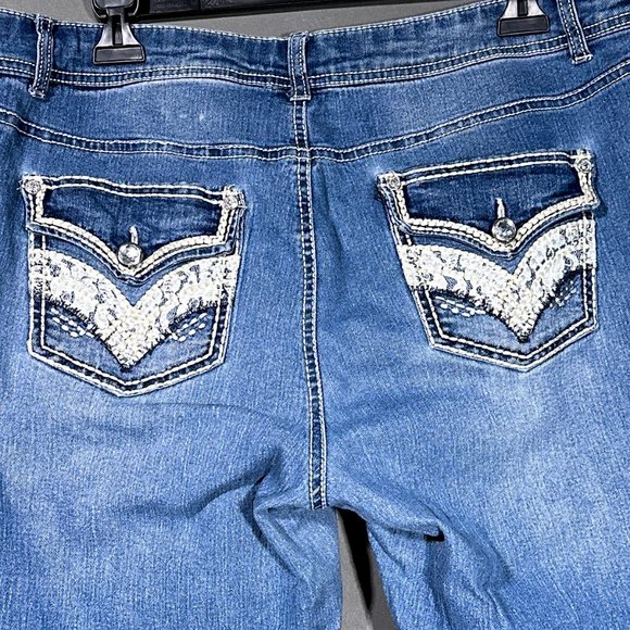 Faded‎ Glory Embroidered Back Pockets Jeans Size 14P - Picture 13 of 16